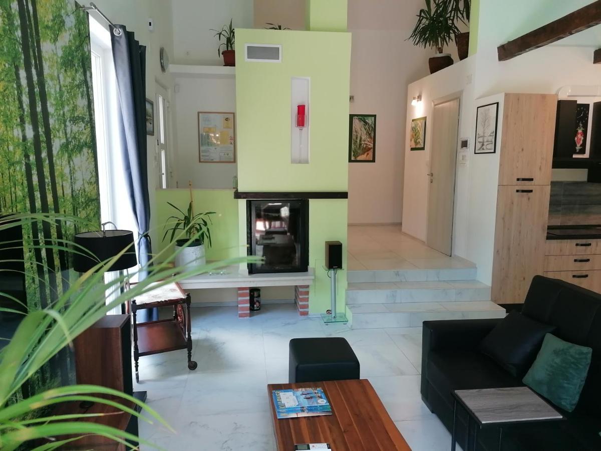 The Forest House Krk 2 Kras Екстериор снимка
